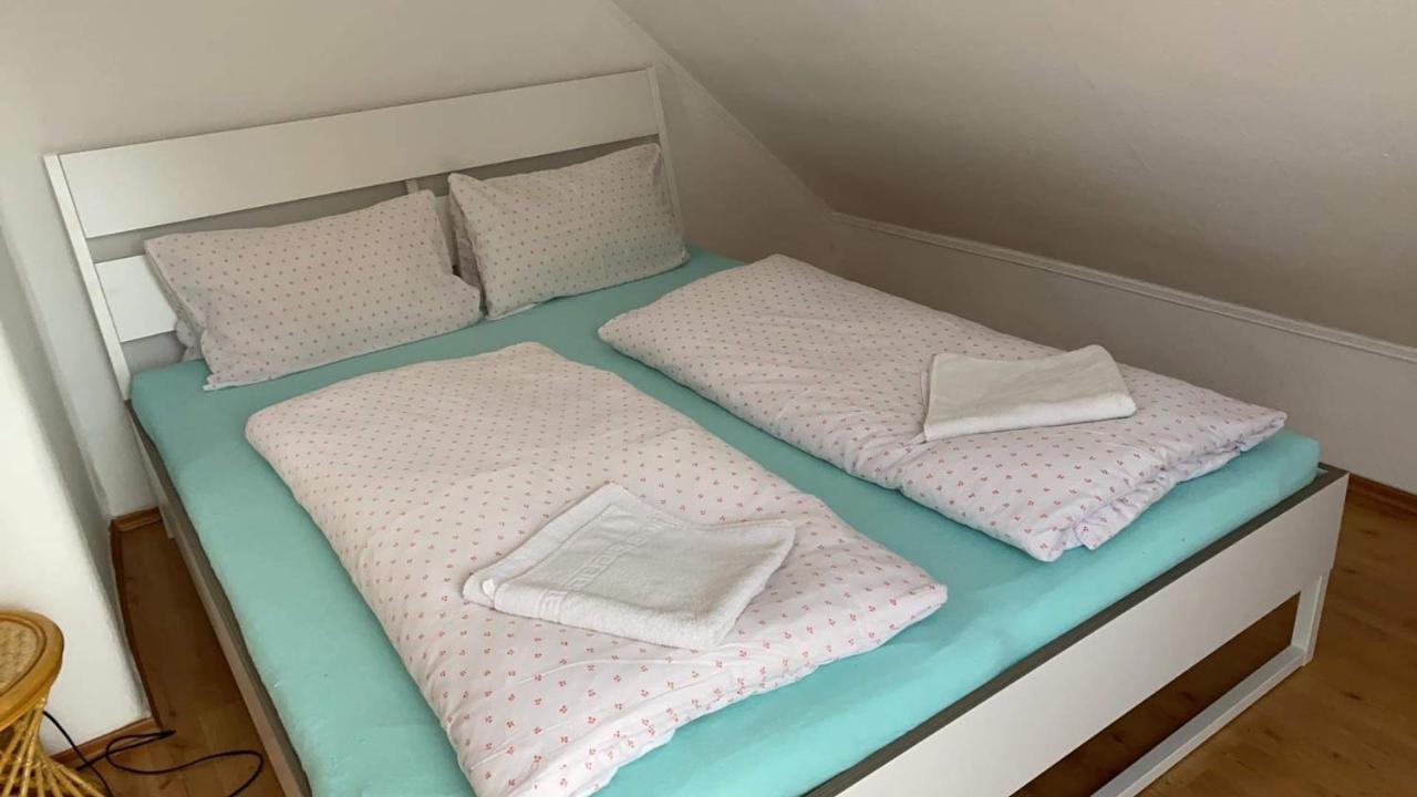 Pesti Apartmanhaz Bük Buitenkant foto
